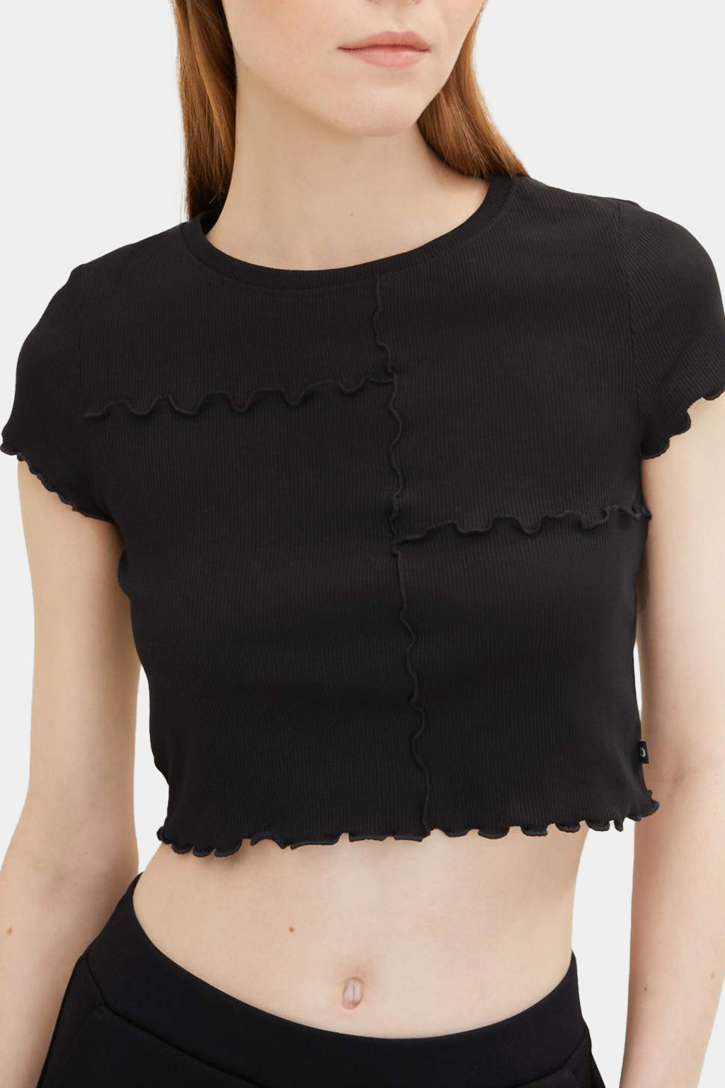 Tom Tailor - Cropped T-shirt With Wavy Hem In Black